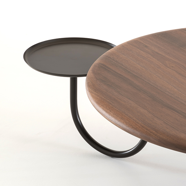 Table yogi edited by Ligne Roset design by Chape et Mache