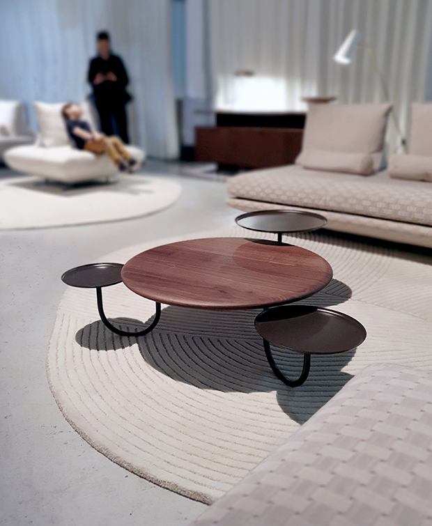 Table Yogi edited by Ligne Roset design by Chape et Mache