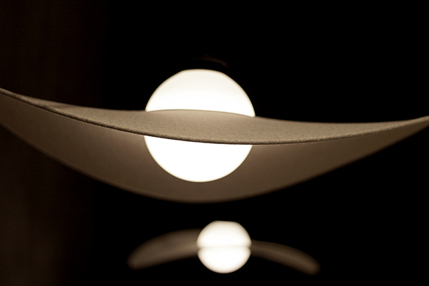 Variation lampadaire rochebobois design par Chape & Mache - zoom zcru double
